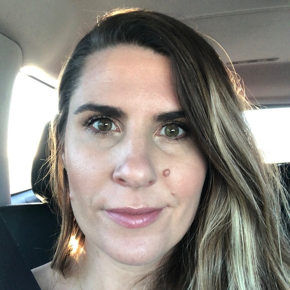 Meet your Posher, Eva - Picture 1 of 1